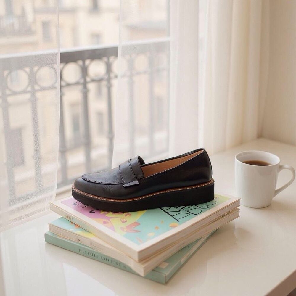 Naturalizer Black Leather Penny Loafers